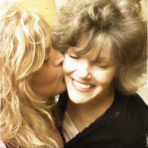 Meet your Posher, Sharona - Picture 8 of 13